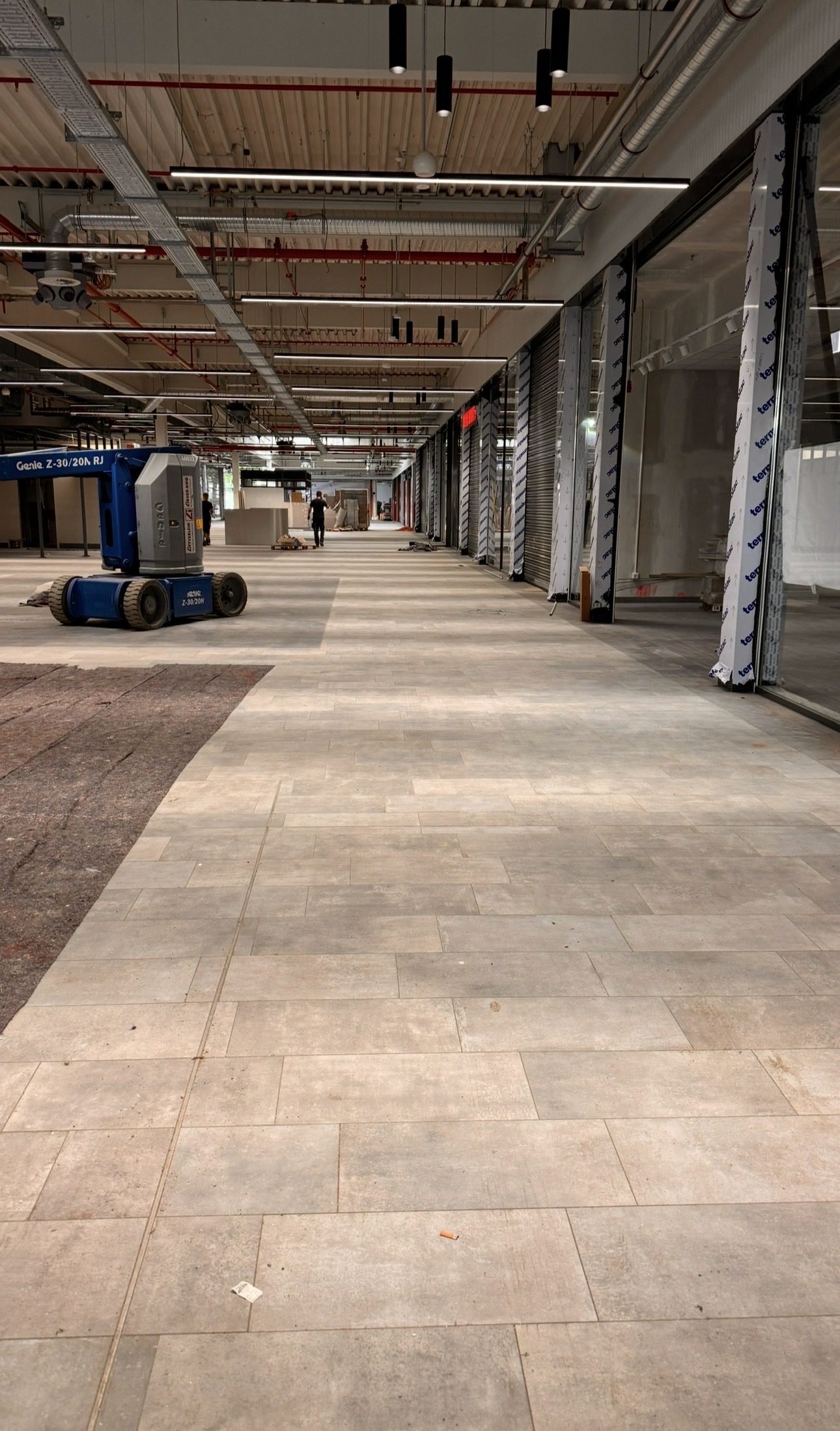 Fachgerechte Elektroinstallation in einem Gewerbeobjekt